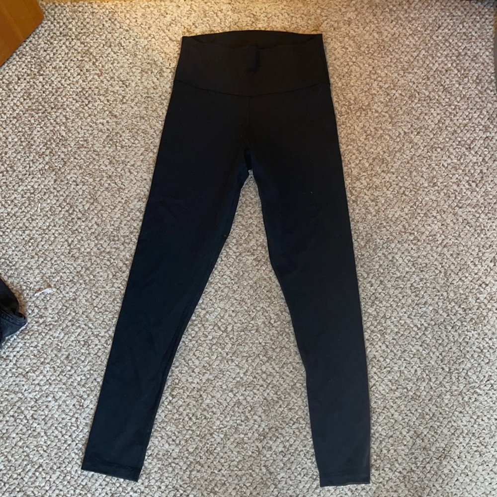 Aritzia TNA Leggings